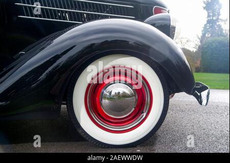 1936 Ford Model 48 American personnalisés avant guerre voiture classique Banque D'Images