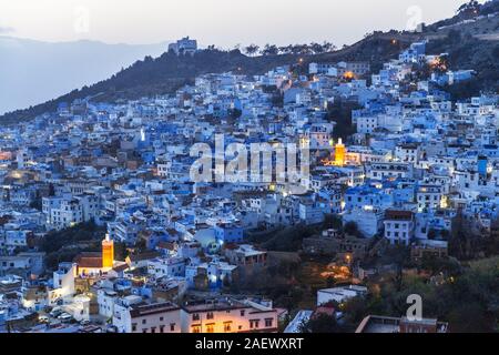 Chefchaouen vue panoramique au coucher du soleil Banque D'Images