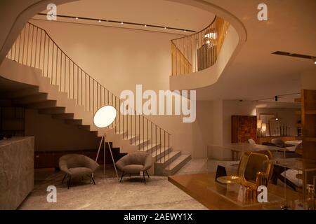 "Surface" et meubles design Store au centre commercial Amoreiras à Lisbonne, Portugal Banque D'Images