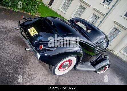 1936 Ford Model 48 American personnalisés avant guerre voiture classique Banque D'Images