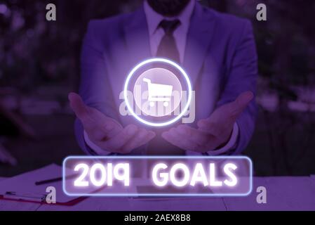 L'écriture de texte Word 2019 Objectifs. Photo d'affaires mettant en vedette quelque chose que vous essayez de faire ou d'atteindre pour cette année Banque D'Images