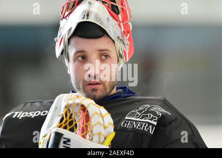 Pilsen, République tchèque. Dec 11, 2019. Simon Hrubec participe à une session de formation nationale tchèque de hockey sur glace d'avant le canal un tournoi de Coupe du monde, partie de hockey Euro Tour, dans la région de Pilsen, République tchèque, le 11 décembre 2019. Photo : CTK Miroslav Chaloupka/Photo/Alamy Live News Banque D'Images