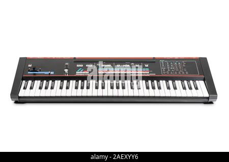 Roland JX-3P synthétiseur. Arrière-plan blanc. Banque D'Images