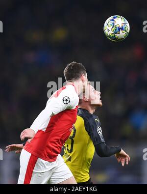 Ondrej Kudela (Slavia Prague) et Julian Weigl (Borussia Dortmund). GES / football / Ligue des Champions : Borussia Dortmund - Slavia Prague, 10.12.2019 - Football / Soccer / Ligue des Champions : Borussia Dortmund vs SK Slavia Prague, Dortmund, Dec 10, 2019 | dans le monde entier Banque D'Images