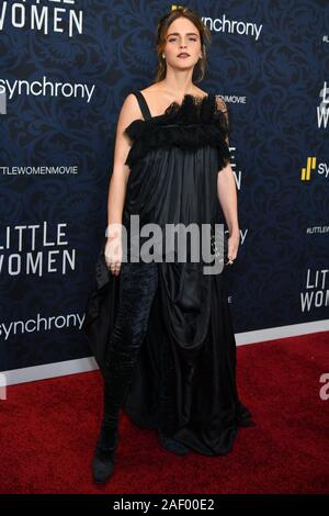 Emma Watson assiste à la première mondiale de "Little Women" au Musée d'Art Moderne le 06 décembre 2019, dans la ville de New York. Banque D'Images