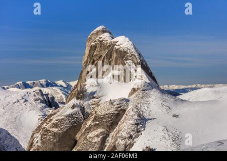 Paysage de montagne en hiver, les montagnes Ciucas, Roumanie Banque D'Images