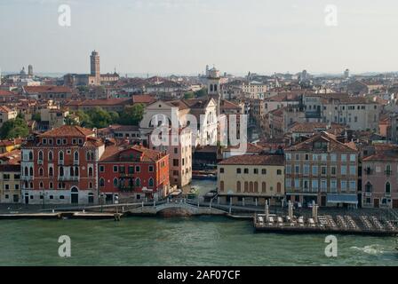 Venise Italie : Vue aérienne du quartier Dorsoduro, canal Rio de S. Trovaso Banque D'Images