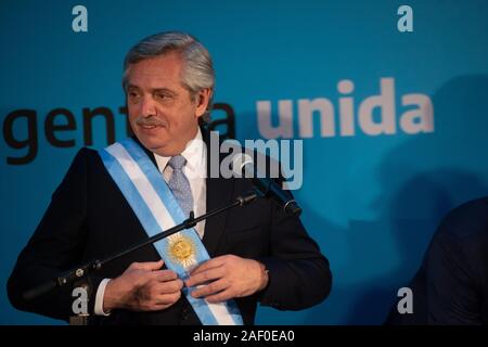Buenos Aires, Argentine. Dec 11, 2019. Le Président de l'argentine, Alberto Fernandez au palais présidentiel de Buenos Aires, Argentine, le mardi 10 décembre 2019. Crédit : Mario De Fina/FotoArena/Alamy Live News Banque D'Images