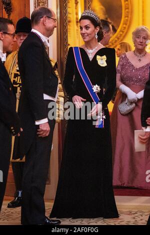 La duchesse de Cambridge lors d'une soirée de réception pour les membres du corps diplomatique au palais de Buckingham à Londres. PA Photo. Photo date : mercredi 11 décembre 2019. Voir PA histoire ROYAL Queen. Crédit photo doit se lire : Victoria Jones/PA Wire Banque D'Images