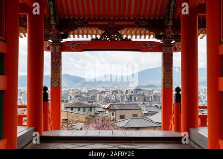 Vues de Kyoto du Temple Kiyomizudera. Le Japon Banque D'Images