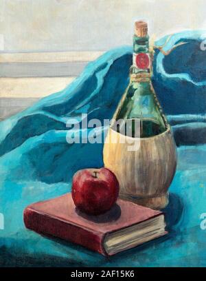 La composition de la peinture à l'huile avec une pomme, un vieux livre, et une bouteille de vin de cru sur le dessus d'une draperie bleue. Banque D'Images