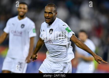 Doha, Qatar. Dec 11, 2019. Abdelkarim Hassan de Al-Sadd Sports Club célèbre après avoir marqué le but lors de la Coupe du Monde des Clubs de la FIFA 2019 premier tour du Qatar entre le Qatar's Al-Sadd SC et la Nouvelle Calédonie Hienghene Sport au Jassim bin Hamad Stadium de Doha, capitale du Qatar, le 11 décembre 2019. Credit : Nikku/Xinhua/Alamy Live News Banque D'Images