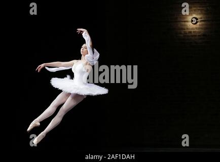 New York, États-Unis. Dec 12, 2019. Gabrielle Romano Toppetta participera à la 8e édition du Concours International de Ballet Valentina Kozlova à Symphony Space le 19 mars 2019, dans la ville de New York. Le Concours International de Ballet Valentina Kozlova dispose de danseurs de partout dans le monde en compétition pour des prix pécuniaires, des bourses et des contrats d'entreprise. Photo de John Angelillo/UPI UPI : Crédit/Alamy Live News Banque D'Images