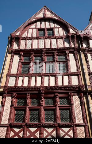 Caen (Normandie, nord-ouest de la France) : maisons à colombages de la rue Saint-Pierre" street dans le centre-ville Banque D'Images