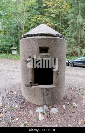 Un garde hut casemate au nazis Underground City Oso ?SŠuferhšhen la wka, novembre 2019, la Pologne. Les bombardements alliés ont augmenté de territoire Nazi le germe Banque D'Images
