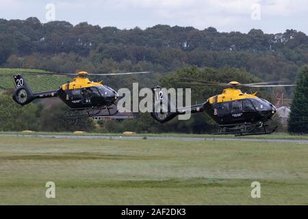 Airbus Helicopters de la RAF hélicoptère Juno HT1 de la DHFS exécutant l'entraînement tactique des équipages d'hélicoptères militaires de l'Armée de terre, de la Marine et de la Royal Air Force Banque D'Images