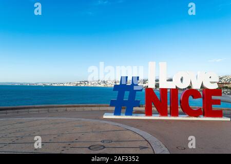 Nice France 7 Dec 2019 Hashtag J'aime bien signer avec le point de vue de l'anglais, Promenade à Nice ville coût au cours de journée claire Banque D'Images