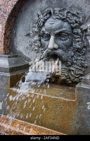 Fontaine dans Kazan' parc de la Cathédrale, Saint-Pétersbourg, Russie Banque D'Images