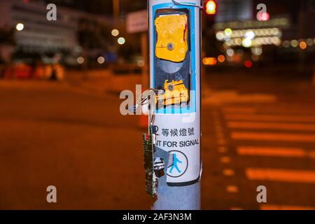 Hong Kong 12 décembre 2019. Des manifestants anti gouvernement tenir un rassemblement intitulé United we Stand de marque 6 mois que du gaz lacrymogène a été tiré le 12 juin 2019. Tenue à Central, Hong Kong. Crédit : David Coulson/Alamy Live News Banque D'Images