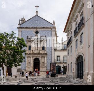 Aveiro, Portugal - 19 août 2019 : Façade de l'église de Misericordia sur tuiles azulejo à Aveiro Banque D'Images