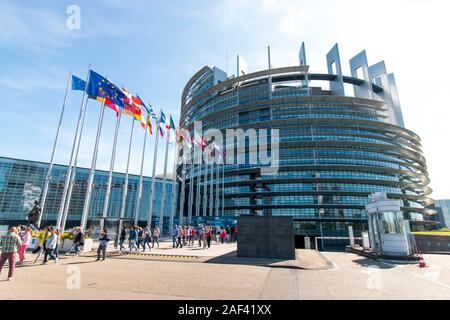 Édifice Louise Weiss à Strasbourg, France. Siège du Parlement européen Banque D'Images