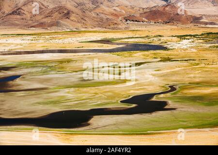 Lake Isabella près de Bakersfield, à l'Est de la vallée centrale de la Californie est à moins de 13 % de capacité après les quatre ans de sécheresse dévastatrice. L Banque D'Images