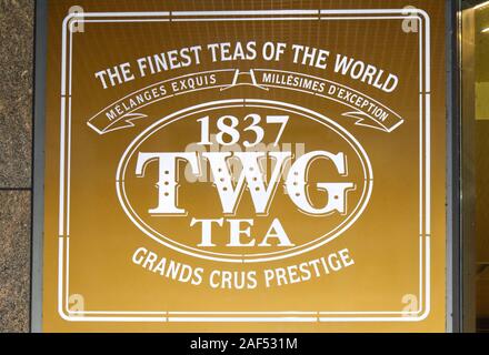 Vancouver, Canada - 1 décembre 2019 : Avis d'entrée du célèbre magasin de thé 'plateau' GTT sur West Georgia Street dans le centre-ville de Vancouver Banque D'Images
