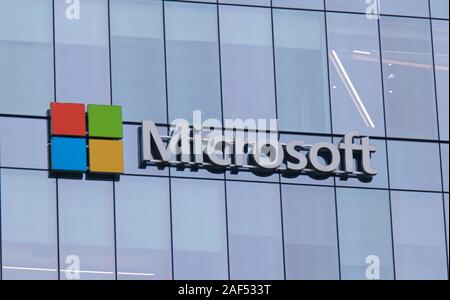 Vancouver, Canada - 1 décembre 2019 : Vue rapprochée de Microsoft Office dans le centre-ville de Vancouver Banque D'Images