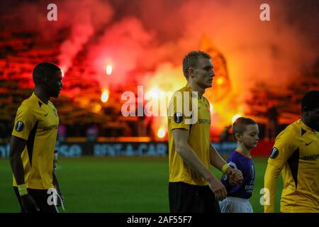 Glasgow, Royaume-Uni. 12 décembre 2019. Glasgow Rangers a joué le sixième et dernier groupe G dans l'UEFA Europa League à Ibrox stadium, leur maison contre l'équipe suisse le BSC Young Boys. Le score final était un 1 -1 participation avec les Rangers but marqué par Alfredo Morelos et c'était suffisant pour les Rangers afin de progresser au prochain round Crédit : Findlay / Alamy News Banque D'Images