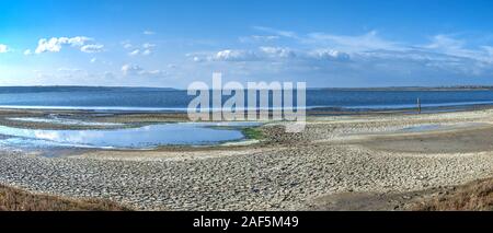 Lac de séchage salé Kuyalnik, près d'Odessa, Ukraine, sur une journée de printemps ensoleillée Banque D'Images