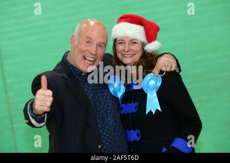 Chichester, UK. 13 Décembre, 2019. Chichester, West Sussex, UK. Élection 2019 - Parti Conservateur Gillian Keegan gagne Chichester avec 35 402 voix et la part du vote de 57,8  %. Photographié par : Sam Stephenson/Alamy Live News Banque D'Images