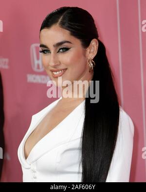 Los Angeles, Californie, USA. Dec 12, 2019. Los Angeles, Californie, USA. Dec 12, 2019. Lauren Jauregui arrive au Billboard Women In Music 2019 au Hollywood Palladium le 12 décembre 2019 à Los Angeles, Californie. Photo : CraSH/imageSPACE/MediaPunch MediaPunch Crédit : Inc/Alamy Live News Banque D'Images