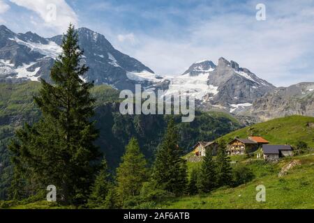 Berggasthof Obersteinberg, Mountain Inn, Tschingelhorn derrière avec la neige, l'arrière vallée de Lauterbrunnen, Alpes Suisses Jungfrau-Aletsch, Oberland Bernois Banque D'Images