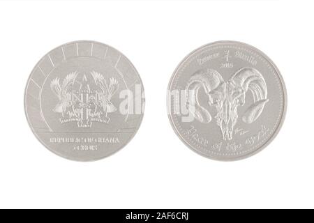 République du Ghana pièce en argent 1oz 2015 Année de l'isolé de chèvre fond blanc Banque D'Images