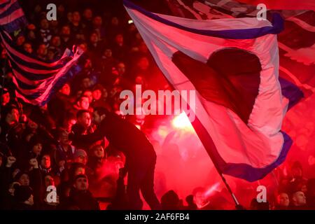 Zagreb, Croatie - 11 décembre 2019 : au cours du jeu des fans de Dinamo Dinamo Zagreb vs Manchester City, Ligue des Champions, Groupe C, Football, Stade M Banque D'Images