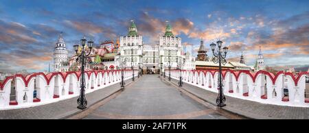Au Kremlin Izmailovo Kremlin ou Izmailovskiy. Complexe architectural, musée historique et de divertissement de la ville de Moscou, Russie Banque D'Images