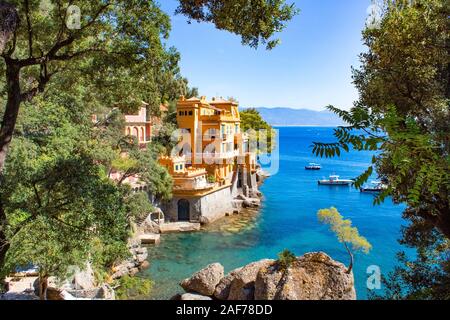 Villas en bord de mer près de Portofino en Italie Banque D'Images