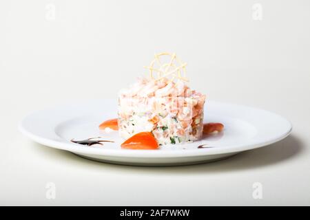 Une salade de fruits de mer à la mayonnaise Banque D'Images