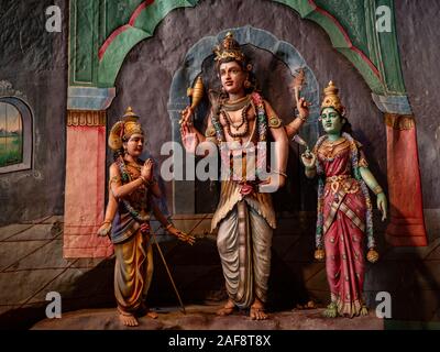 Grottes de Batu , Malaisie - Novembre 2019 : Close-up shot de statues spirituelles dans la collection vieux temple Batu Caves Banque D'Images