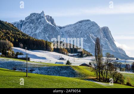 Depuis 2009, les Dolomites et donc l'Alpe di Siusi Sciliar et font partie de l'UNESCO du patrimoine mondial naturel. Banque D'Images