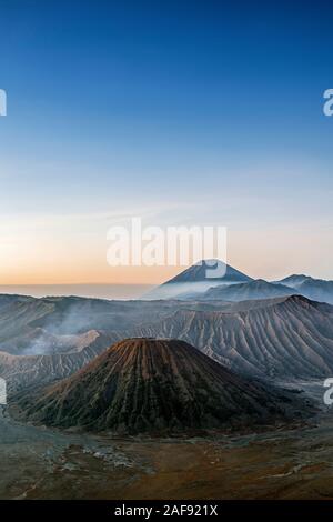 Les volcans dans le parc national de Bromo Tengger-Semeru, Java Banque D'Images