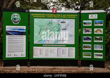 La Tanzanie. Ngorongoro Crater, la carte de l'aire de conservation. Banque D'Images