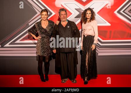 Strasbourg, France. Dec 12, 2019. Photocall au cours de la X-Factor Italie 2019 finale à Mediolanum Forum. (Photo de Luigi Rizzo/Pacific Press) Credit : Pacific Press Agency/Alamy Live News Banque D'Images