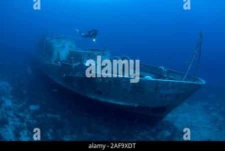 La plongée à l'épave du navire de la Marine Coastguard coastguard TCG 115, bateau, Bodrum, Turquie Banque D'Images