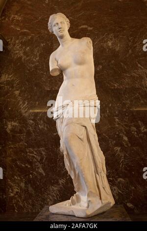Portrait de la célèbre statue grecque la Vénus de Milo, dans le Louvre, Paris Banque D'Images