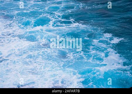 En arrière-plan, de l'eau mer vague texture, les vagues de l'océan Banque D'Images