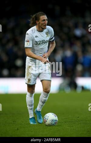 Le Leeds United Luke Ayling durant la Sky Bet Championship match à Elland Road, Leeds. Banque D'Images