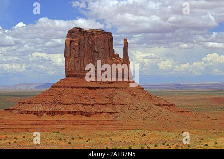 "West Buttes', im Abendlicht, Monument Valley, Arizona, USA Banque D'Images