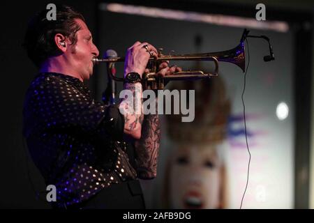 Wilmington, DE, USA. 14 Décembre, 2019. Musicien de jazz BRIAN NEWMAN effectuer pendant une célébration vendredi, 13 septembre 2019, au Théâtre de la Reine à Wilmington, Delaware. Credit : Saquan Stimpson/ZUMA/Alamy Fil Live News Banque D'Images