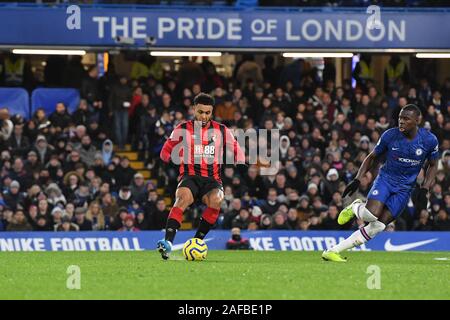 Londres, Royaume-Uni. 14 Décembre, 2019. Joshua Roi de Bournemouth en action au cours de la Premier League match entre Chelsea et Bournemouth à Stamford Bridge, Londres, le samedi 14 décembre 2019. (Crédit : Ivan Yordanov | MI News) photographie peut uniquement être utilisé pour les journaux et/ou magazines fins éditoriales, licence requise pour l'usage commercial Crédit : MI News & Sport /Alamy Live News Banque D'Images